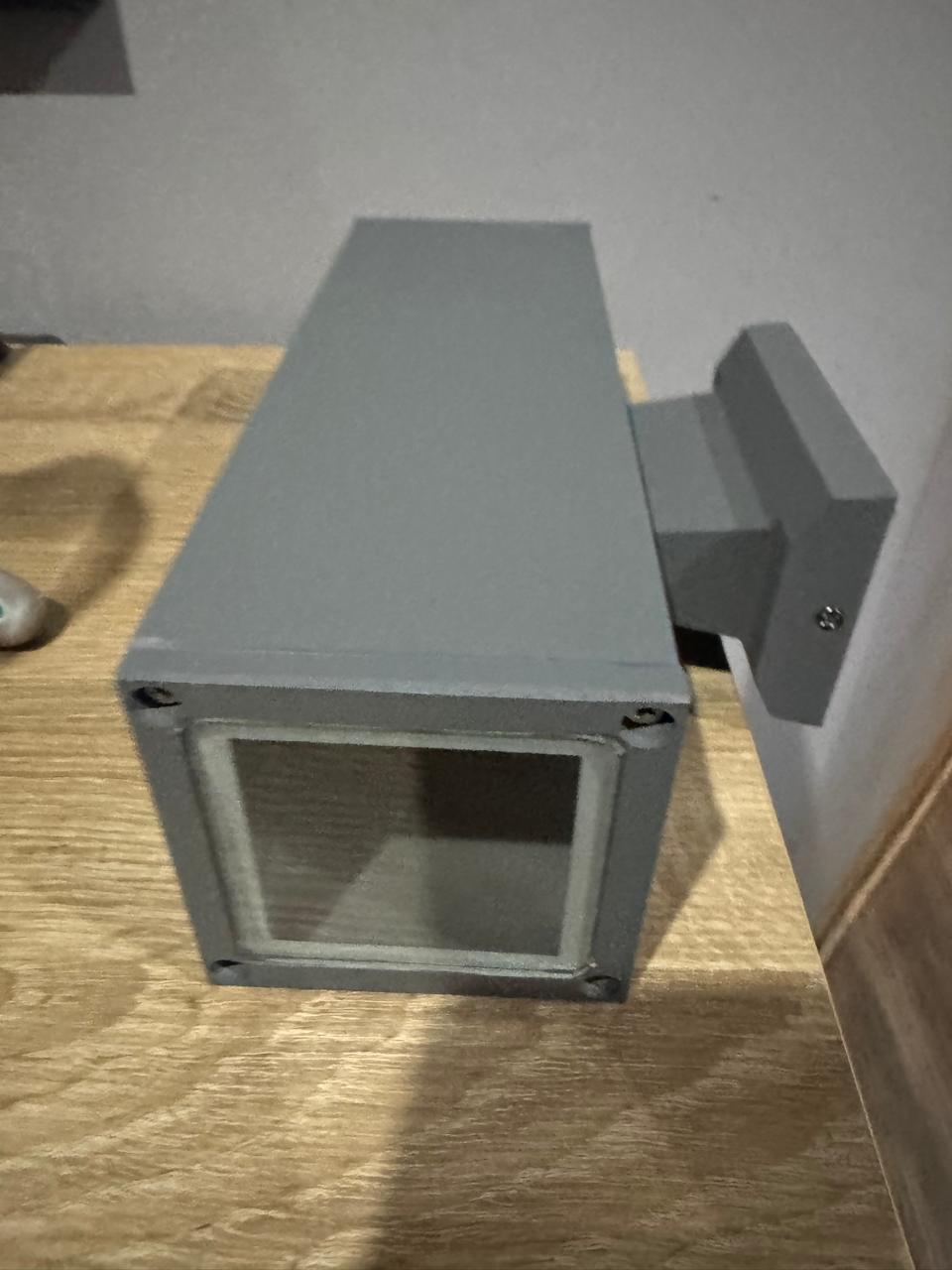 Aplique Muro Pared Doble Foco Bidireccional Porta 2 Dicroica Gu10 Exterior Ip54 Color Gris AUSTRAL - Inversiones Austral ecommerce